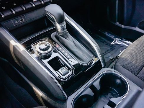 New 2026 GMC Canyon Elevation AWD/4WD image 15