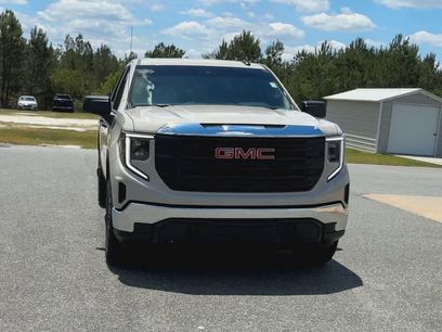New 2026 GMC Sierra 1500 Pro w/ Pro Value Package