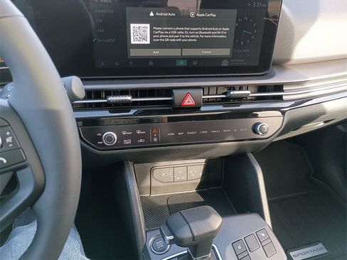 New 2026 Kia Sportage EX w/ EX Panorama Roof Package image 24