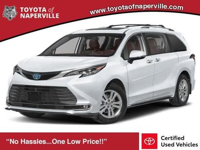 Certified 2025 Toyota Sienna Platinum