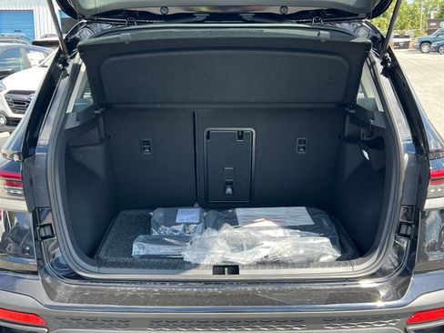 New 2025 Volkswagen Taos S image 14