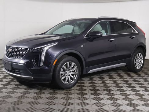 Used 2023 Cadillac XT4 Premium Luxury AWD/4WD image 10