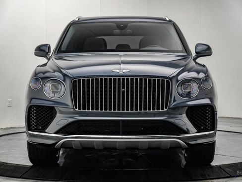 Used 2023 Bentley Bentayga Extended Wheelbase AWD/4WD image 28