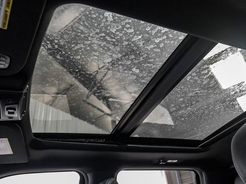 Used 2022 Ford F450 Platinum w/ FX4 Off-Road Package image 23