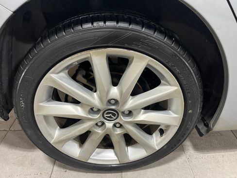 Used 2017 MAZDA MAZDA3 Touring FWD image 11