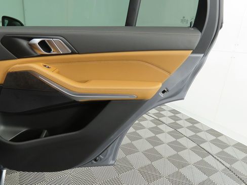 Certified 2025 BMW X5 xDrive40i w/ Parking Assistance Package image 27