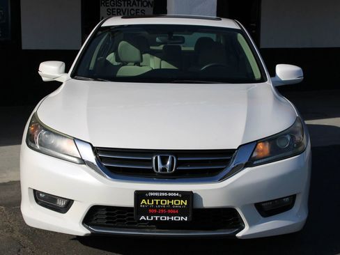 Used 2014 Honda Accord EX image 2
