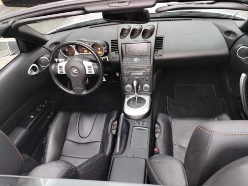 Used 2006 Nissan 350Z Touring image 13
