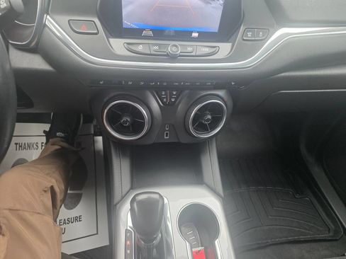 Used 2019 Chevrolet Blazer LT AWD/4WD image 17
