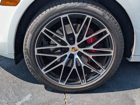 Used 2025 Porsche Macan S AWD/4WD image 9