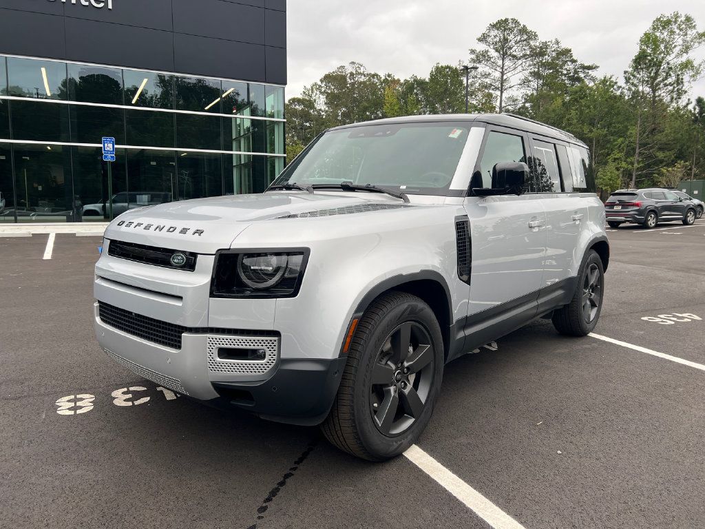 Used 2024 Land Rover Defender 110 S AWD/4WD image 3