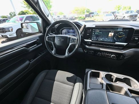 Used 2024 Chevrolet Silverado 1500 LT Trail Boss w/ Protection Package image 32