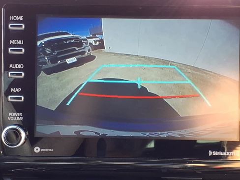 Used 2022 Toyota C-HR XLE image 13