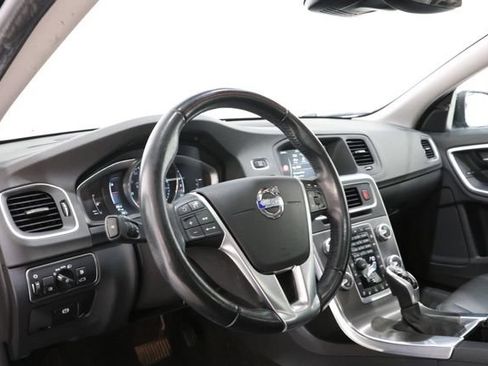 Used 2015 Volvo S60 T5 Platinum w/ Climate Package FWD image 14