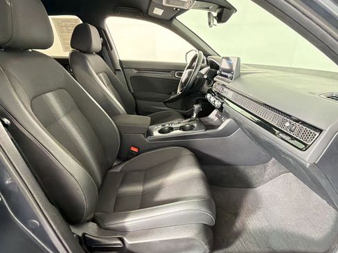 Used 2023 Honda Civic Sport image 29