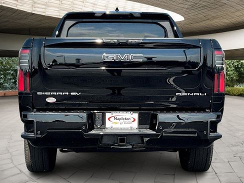 New 2025 GMC Sierra EV Denali image 4