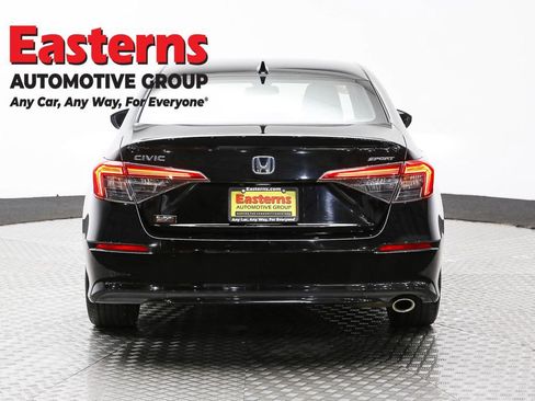 Used 2022 Honda Civic Sport image 6