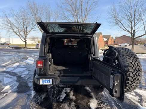 Used 2020 Jeep Wrangler Unlimited Sport S image 12