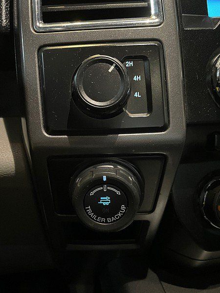 Used 2016 Ford F150 XLT w/ Equipment Group 302A Luxury AWD/4WD image 17