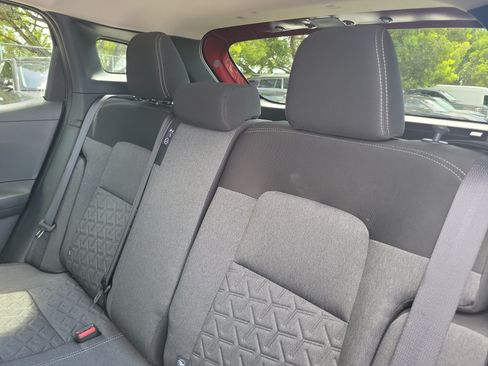 Used 2025 Nissan Kicks SV FWD image 17