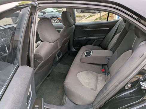 Used 2021 Toyota Camry LE FWD image 23