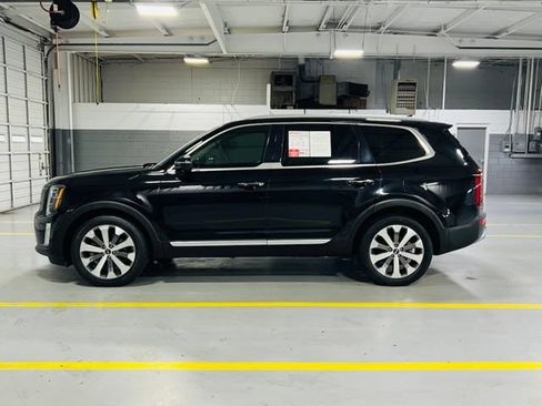 Used 2021 Kia Telluride S AWD/4WD image 16