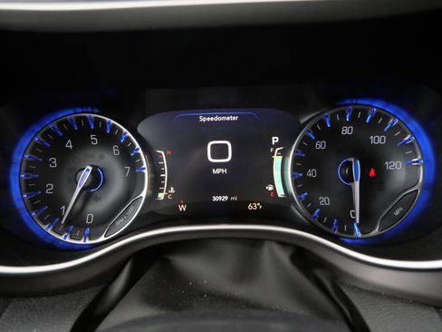 Used 2025 Chrysler Pacifica Select FWD image 20