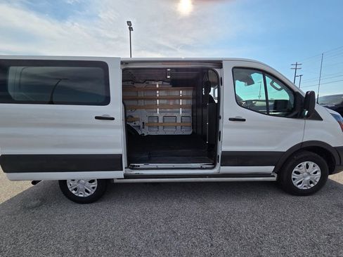 Used 2025 Ford Transit 250 Low Roof w/ Exterior Upgrade Package RWD image 24