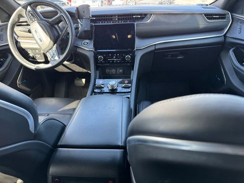 Used 2022 Jeep Grand Cherokee Overland w/ Advanced Protech Group III image 21