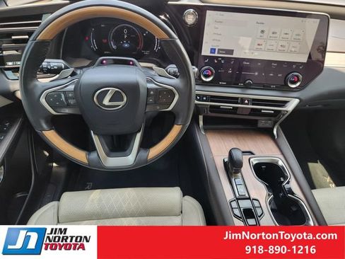 Used 2024 Lexus RX 350 AWD w/ Convenience Package image 27
