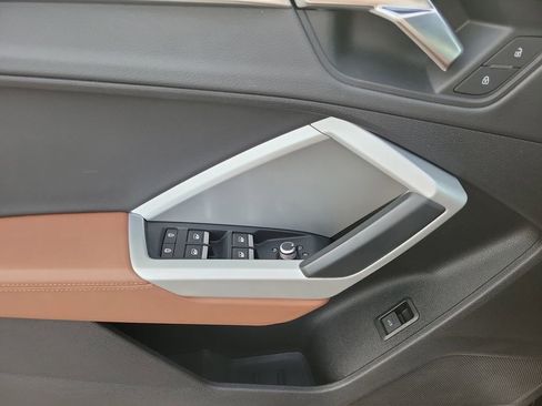 Used 2021 Audi Q3 2.0T Premium w/ Convenience Package image 16