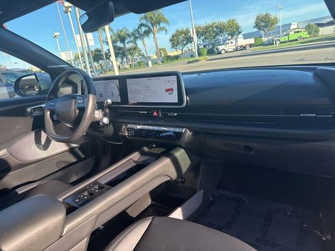 Used 2023 Hyundai Ioniq 6 Limited image 14