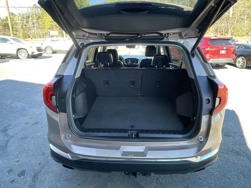 Used 2018 GMC Terrain SLT w/ Preferred Package image 8