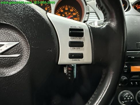 Used 2004 Nissan 350Z Touring image 24