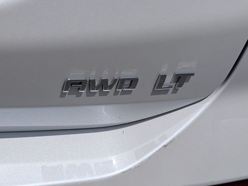 Used 2021 Chevrolet Equinox LT AWD/4WD image 5