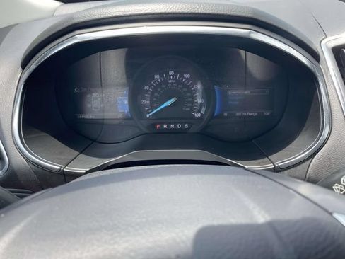 Used 2021 Ford Edge Titanium w/ Equipment Group 301A FWD image 23