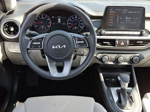 Used 2023 Kia Forte LXS w/ LXS Technology Package image 12