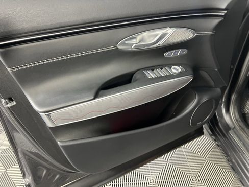 Used 2022 Genesis GV70 2.5T w/ Advanced Package image 28