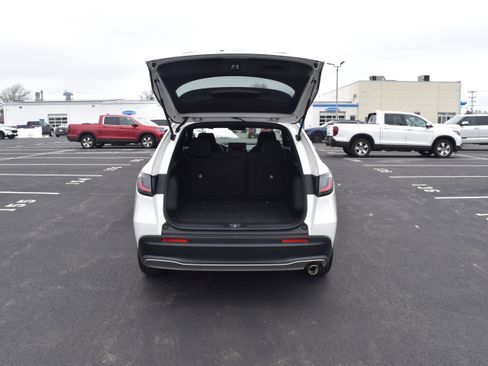 Certified 2024 Honda HR-V Sport image 9