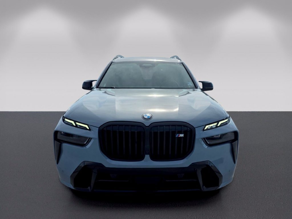 Certified 2024 BMW X7 M60i w/ Executive Package AWD/4WD image 2