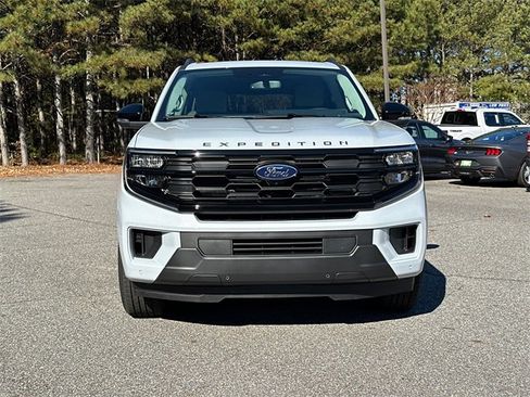 New 2025 Ford Expedition Max Active image 2