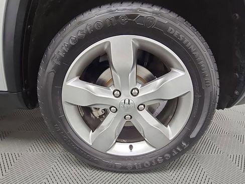 Used 2011 Jeep Grand Cherokee Limited w/ Luxury Group II image 41