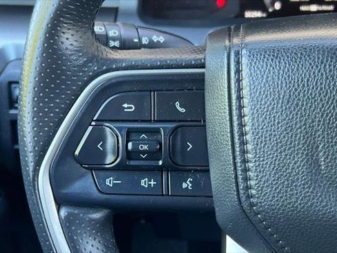Certified 2025 Toyota 4Runner SR5 AWD/4WD image 26