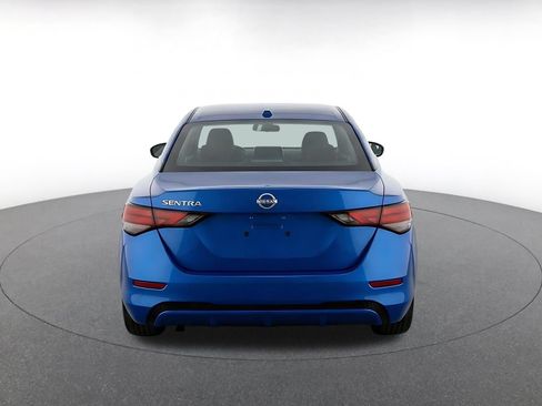 Used 2025 Nissan Sentra SV FWD image 8