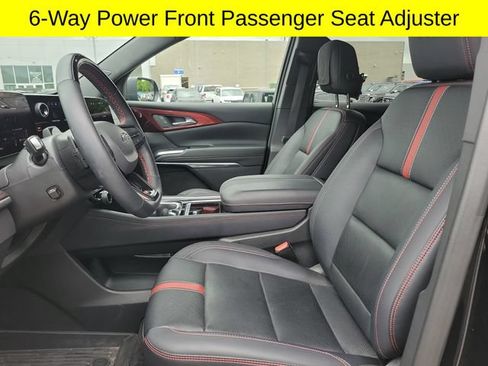 Used 2025 Chevrolet Traverse RS w/ LPO, Floor Liner Package AWD/4WD image 23