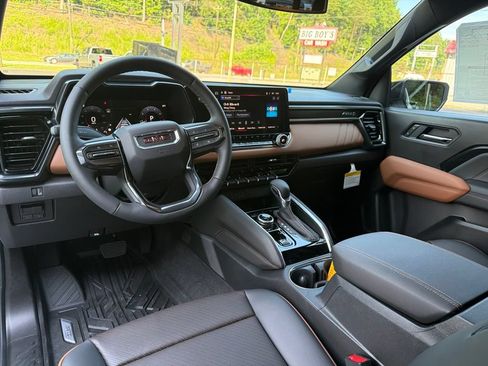 New 2026 GMC Canyon AT4 w/ Technology Plus Package AWD/4WD image 16