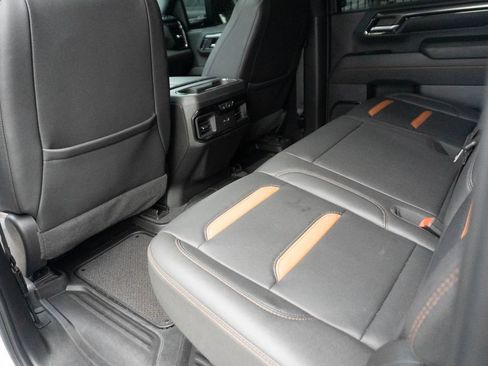 Used 2024 GMC Sierra 2500 AT4 w/ AT4 Premium Plus Package AWD/4WD image 31