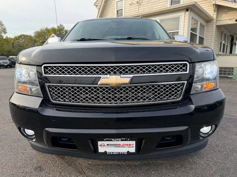 Used 2011 Chevrolet Avalanche LTZ image 11