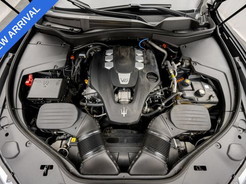 Used 2022 Maserati Levante GT AWD/4WD image 40