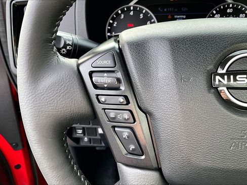 Used 2026 Nissan Frontier SV w/ All-Weather Content Package image 12